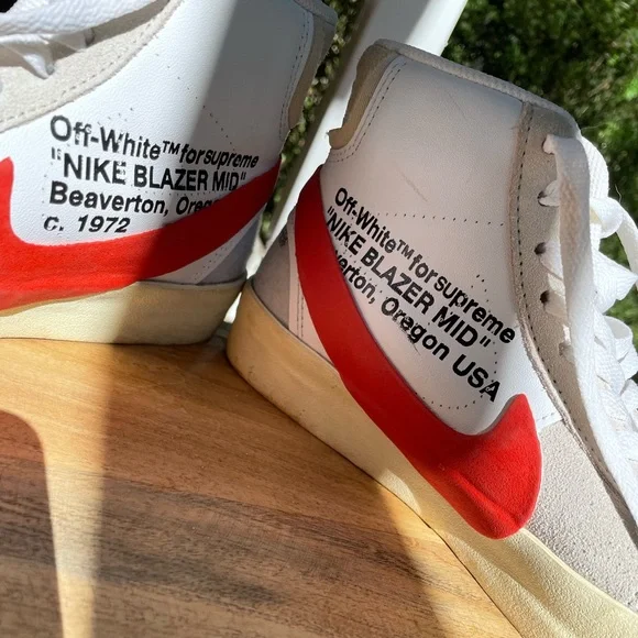 Nike “Supreme” Sneakers - Picture 2 of 5
